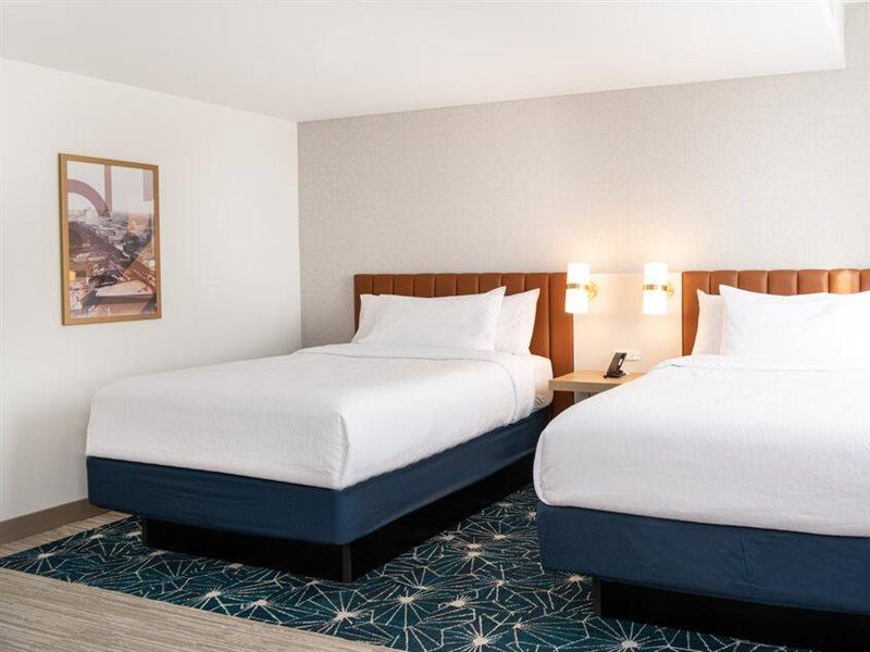 Hilton Garden Inn Flint Downtown Dış mekan fotoğraf